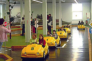 Kinderspielhaus Kinderfahrschule